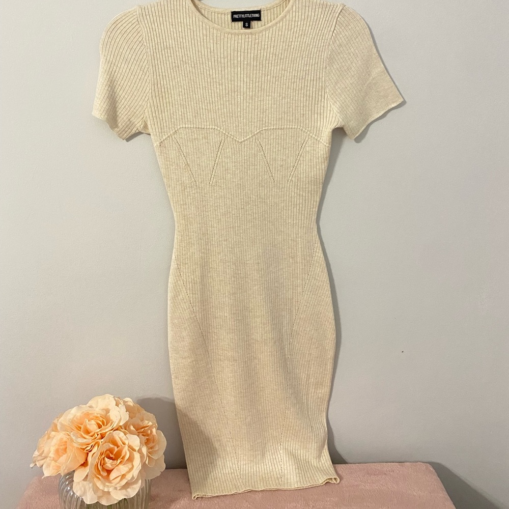 Tight long dress for any occasion, cute beige color.